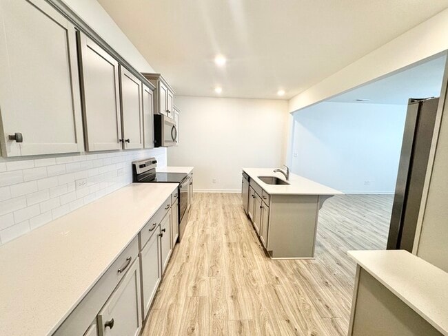 Photo - 3 br paired home with loft, minutes from I-77 I-40