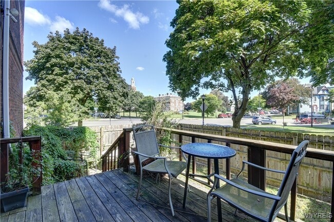 Photo - 54 Normal St