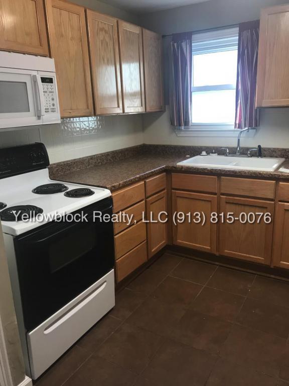 320 E 79th Terrace