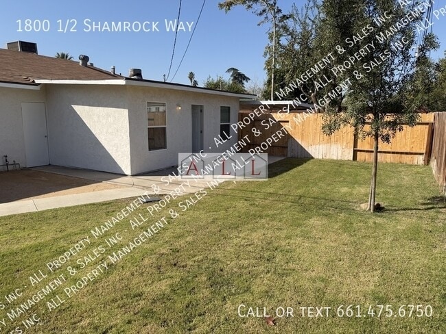 Photo - 1800 1/2 Shamrock Way-