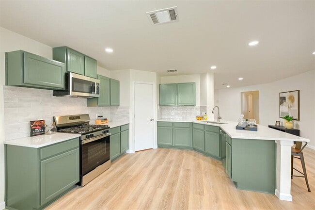 208 Buttercup Way