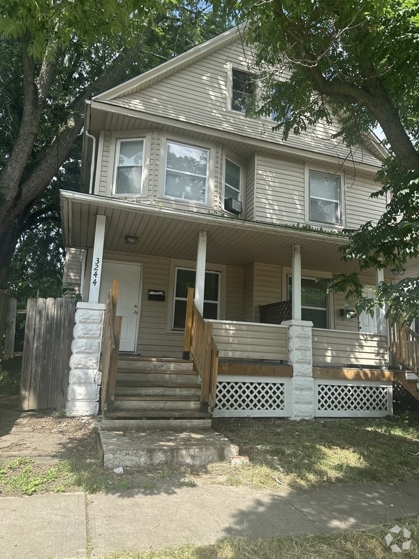 Building Photo - 3244 W 92nd St Rental