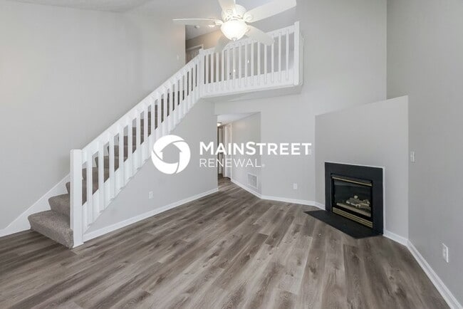 Photo - 4 Bedroom Pet-Friendly Home in LOUISVILLE, KY with Main Street Renewal