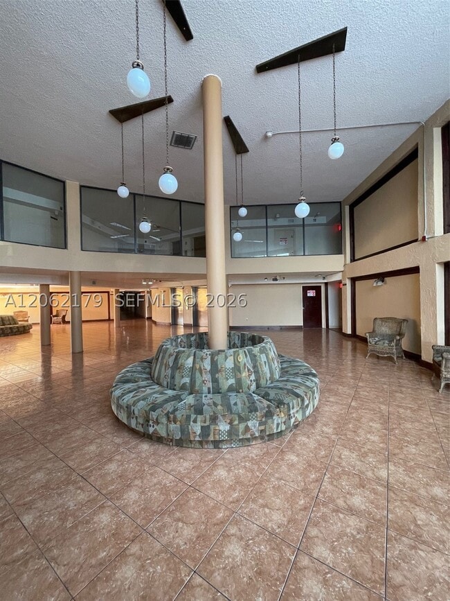 1350 SW 122nd Ave Unit 212