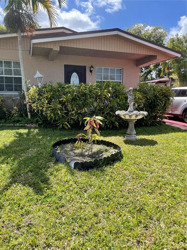 Photo - 5636 SW 40th St