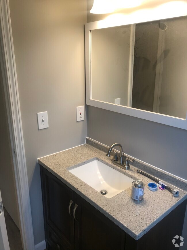 Building Photo - 2339 Nebraska St Unit 9 Rental