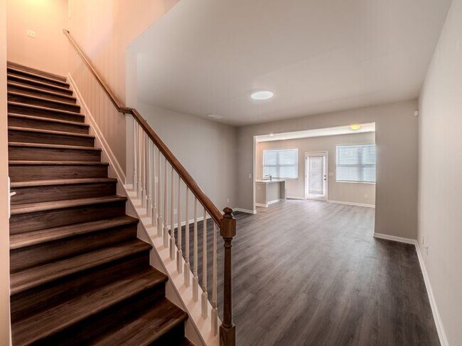 Photo - 213 Turner Ln