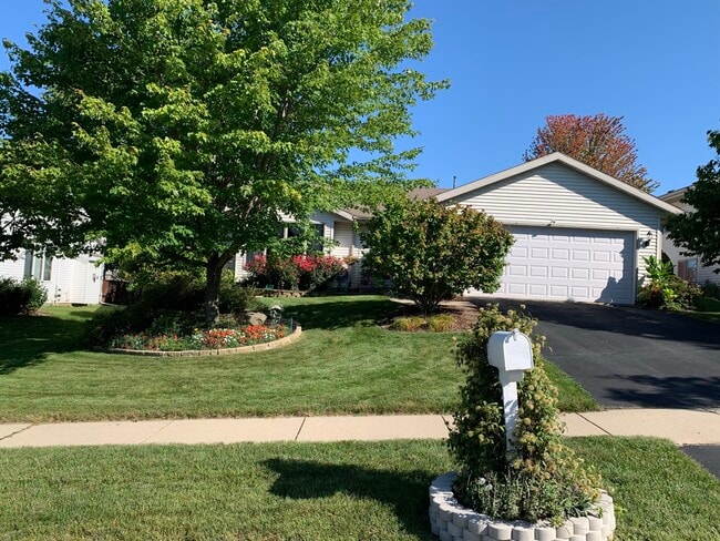 Building Photo - 6128 Jeffers Dr Rental