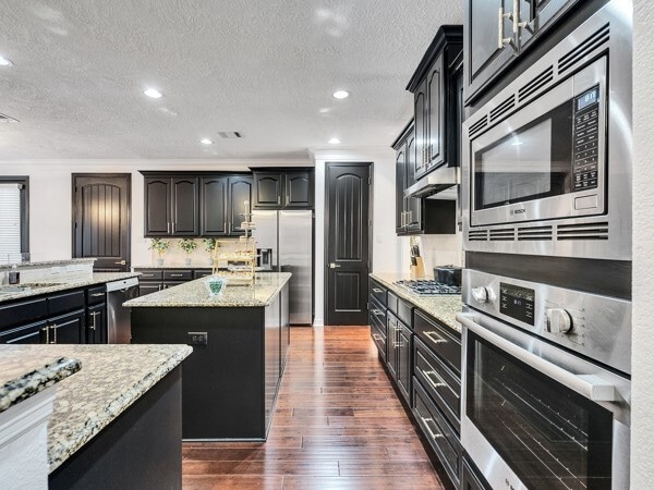 Photo - 2523 Watts St