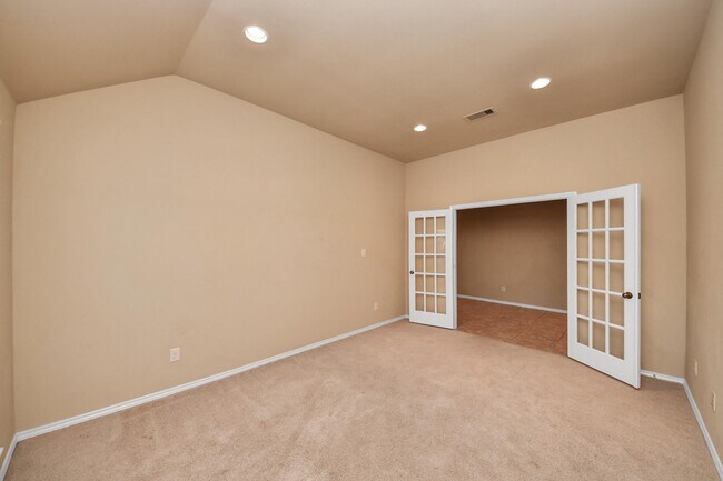 Photo - 2003 Sequoia Trail Ln