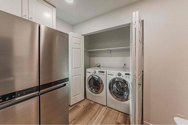 Photo - 6731 Dublin Loop W Unit B