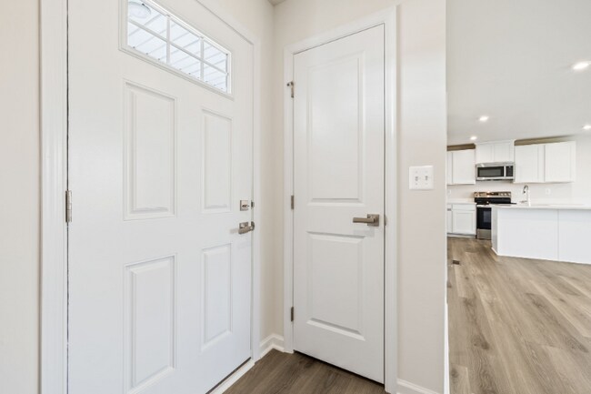 Photo - 6538 Rockingham Wy