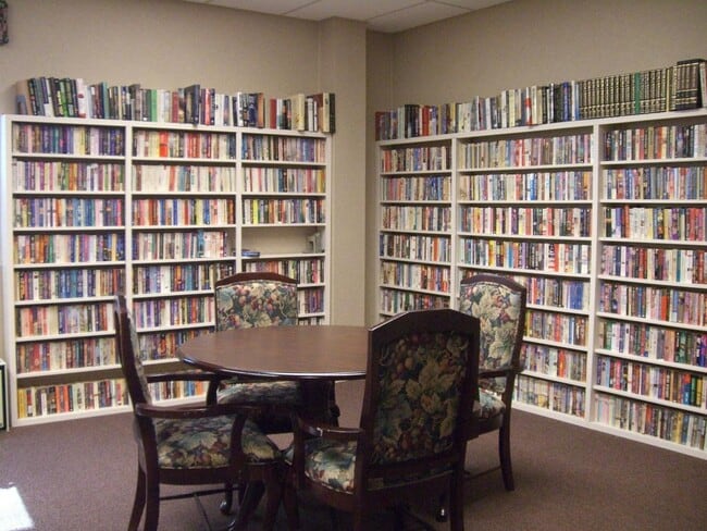 Photo - Lakewood Christian Manor