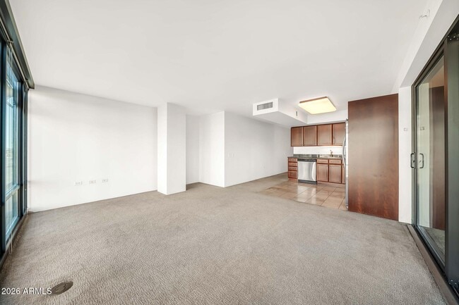 4808 N 24th St Unit 202