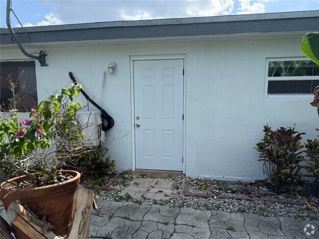 Building Photo - 21025 SW 210th Ave Rental
