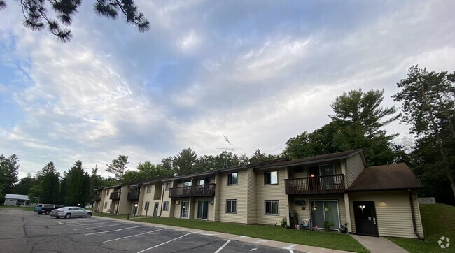 Building Photo - Hillside Manor Rental