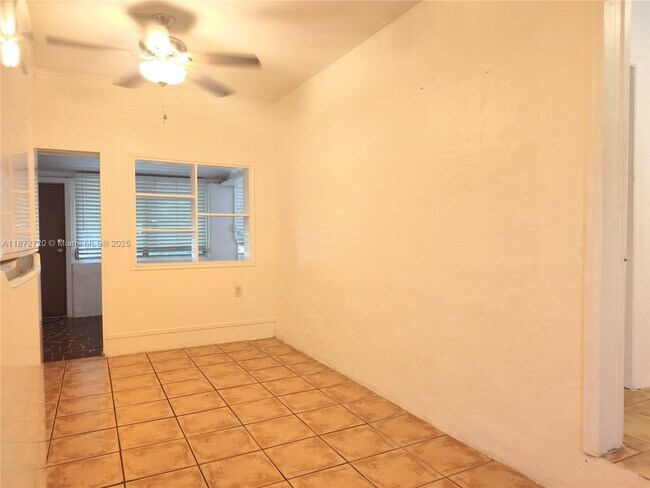 Photo - 11342 Peachtree Dr Unit 4