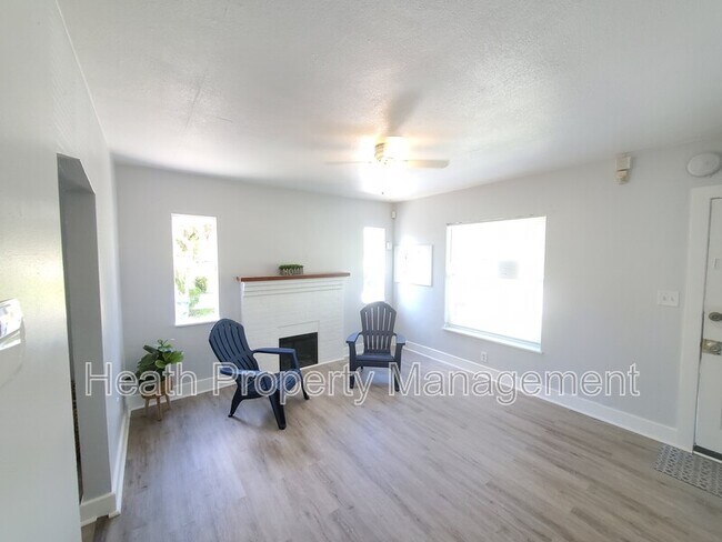 Photo - 1735 25th St S Unit 1