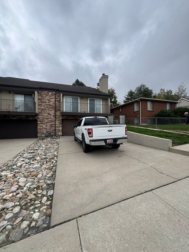 Photo - Beautiful Cottonwood Heights Duplex!
