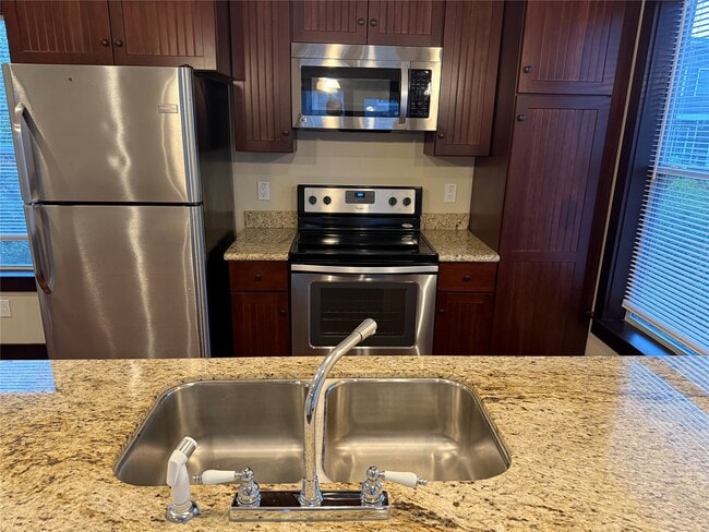 Photo - 334 W 22nd St