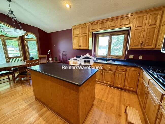 Photo - 10445 Fawns Way