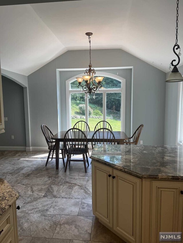 64 Powhatan Path House House Rental in Oakland, NJ