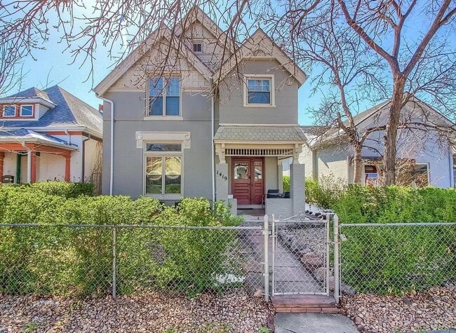 Building Photo - 1 BR/1BA | Newly Renovated Condo | Back patio | In Denver!