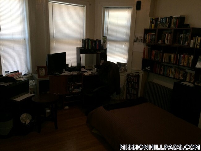 Building Photo - 55 S Huntington Ave Unit 101