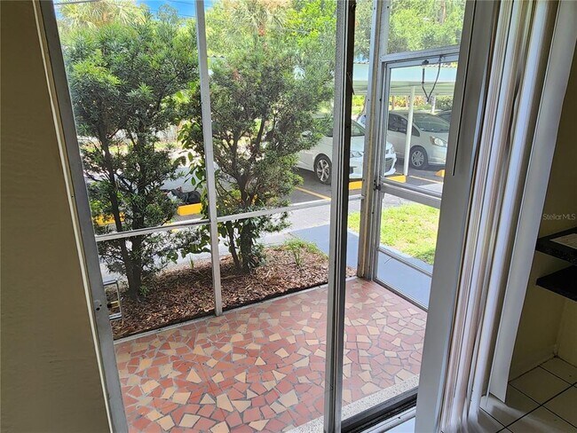 Photo - 701 Pasadena Ave S Unit 5