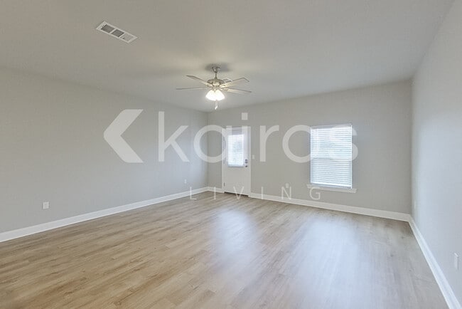 Photo - 13785 Willowmore Dr