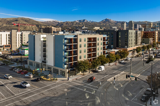 Building Photo - Greenprint Gateway Rental