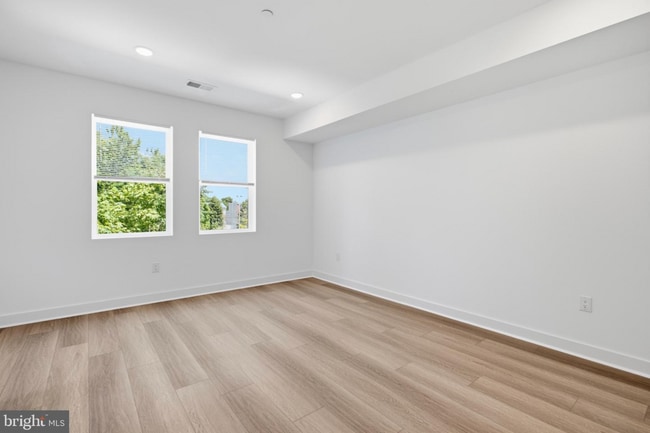 Photo - 3931 Fairmount Ave Unit 2