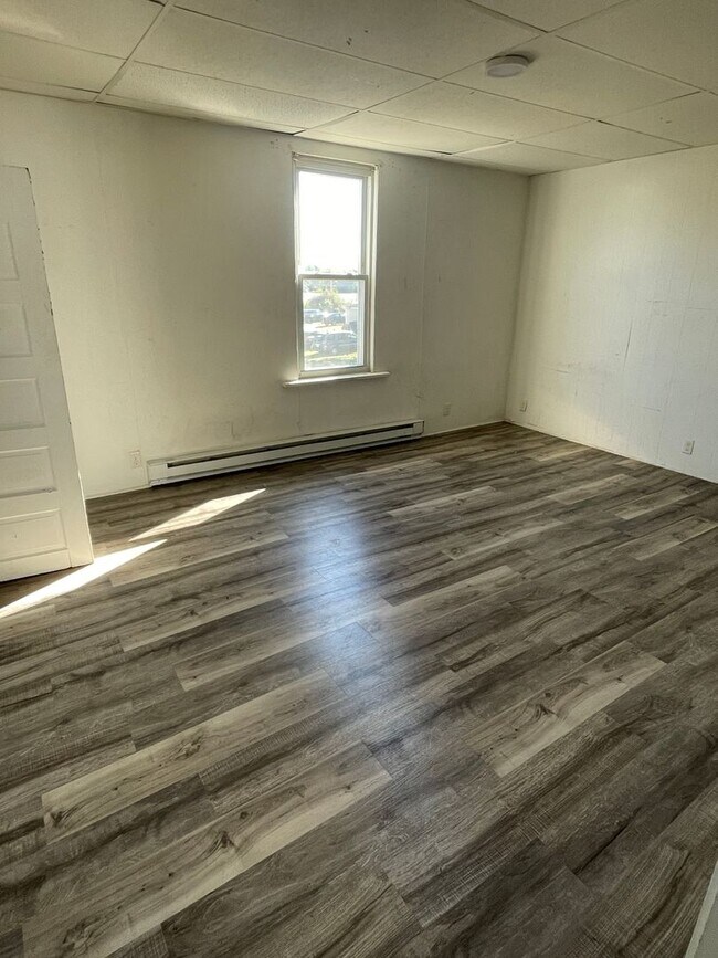 Photo - 1523 E Washington St Unit 2