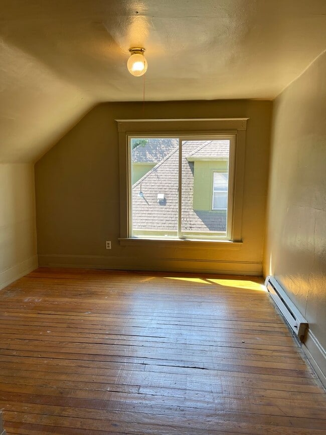 Photo - 5028 N Nelson St Unit 3