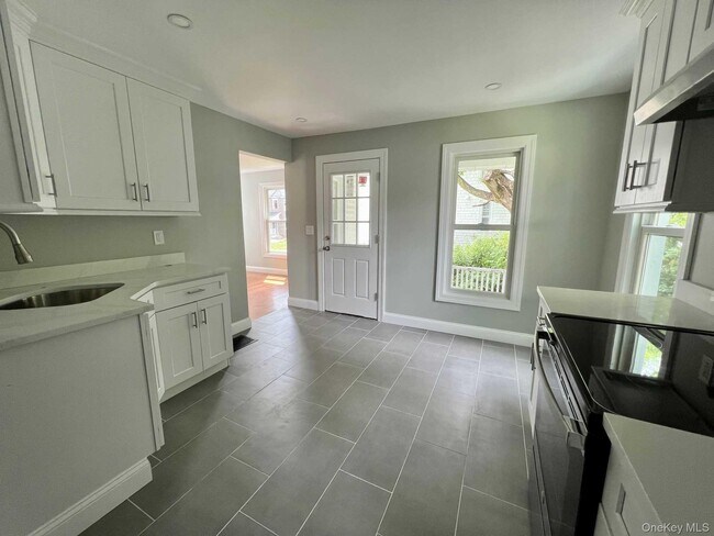 Photo - 21 Washington Ave