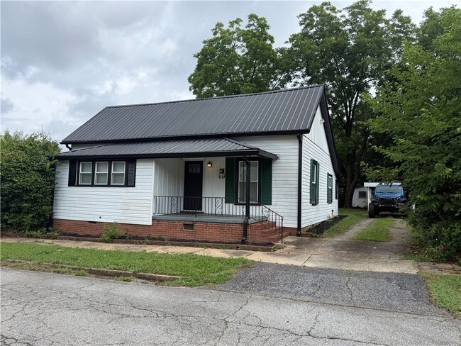 Photo - 112 Simmons St