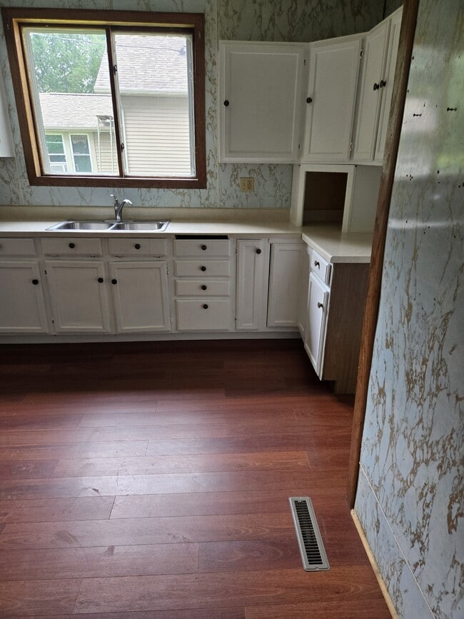 Photo - 1009 3rd Ave