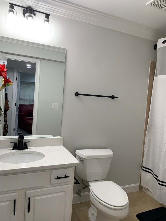 Photo - 9 Dittmann Way Unit Beautiful apartment