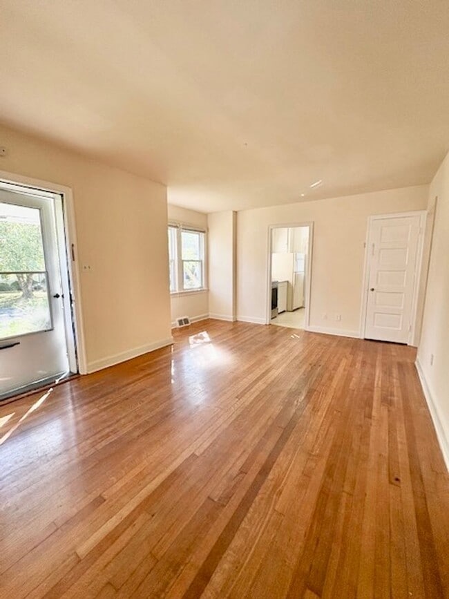 Photo - 4541 Fairfield Dr