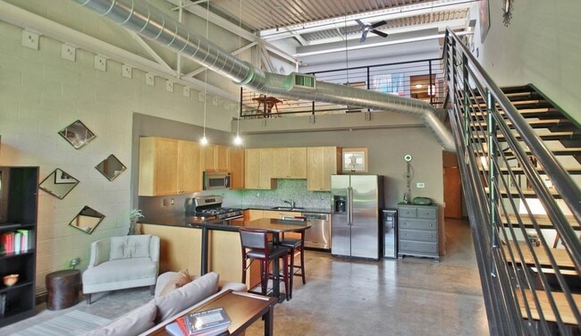 Photo - 400 Village Pkwy