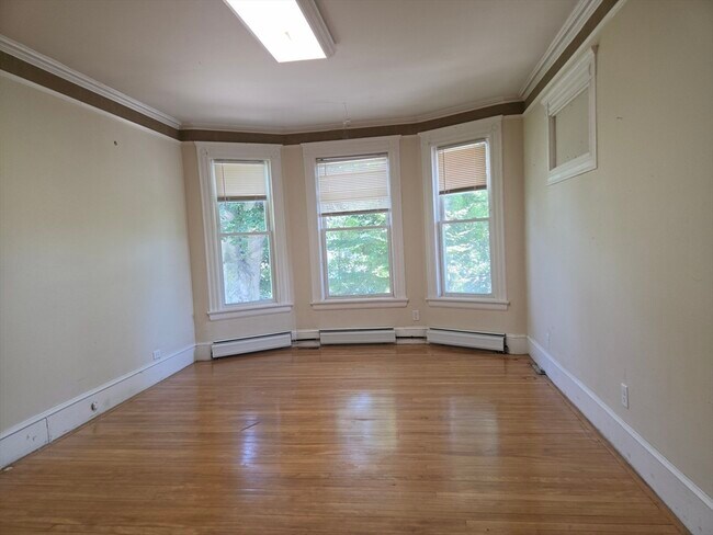 Photo - 659 Southbridge St Unidad 1