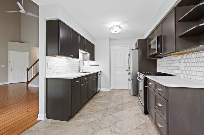 Photo - 728 Brandon Pl