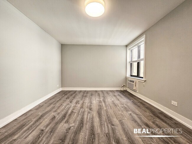 445 W Barry