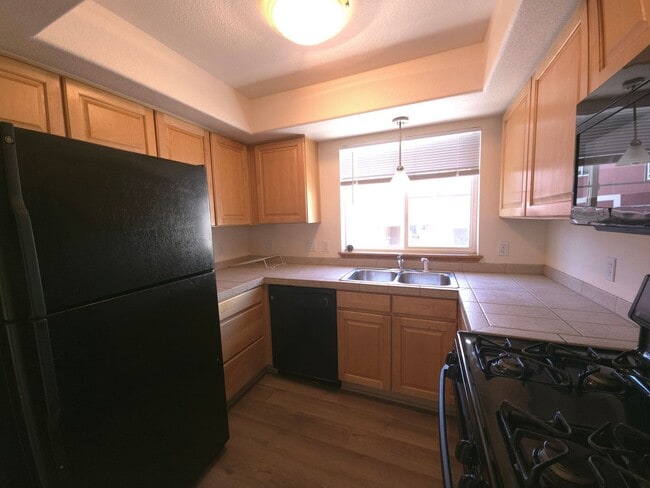Photo - Available Now! Dakota Ridge 2 Bedroom 2.5 Bath Condo Unit 15E