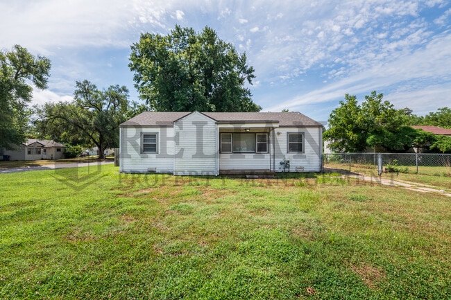 Building Photo - 301 Lamar Ct Rental