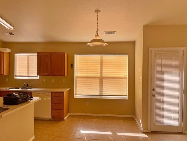 Photo - 2315 Iron Gate Trail SW