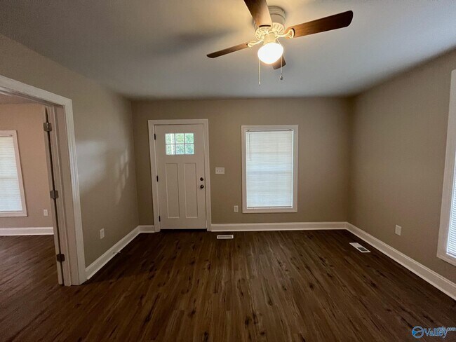 Photo - 1511 Danville Rd SW