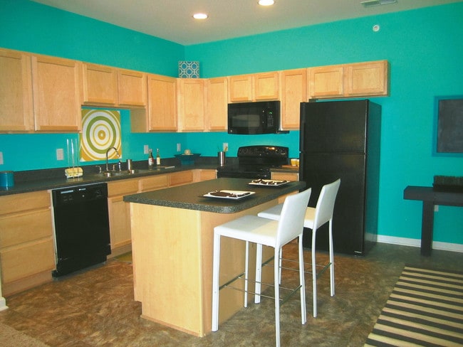 Photo - Wendover aXcess Apartments