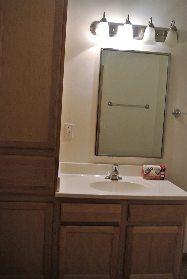 Photo - 15 Main St S Unit 201