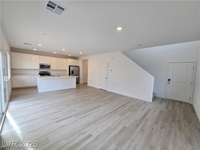 Photo - 530 Preston Crst St